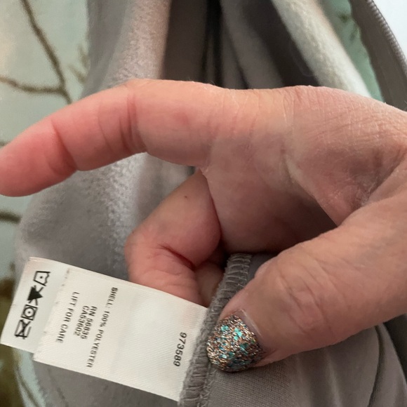 Cabelas, ladies, fleece jacket. Small. Outdoors, hunting, camping, fall, winter - Picture 8 of 9